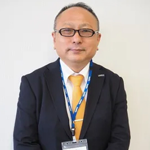 スタッフ紹介